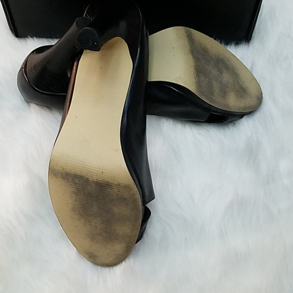 Black heels - Picture 2 of 3